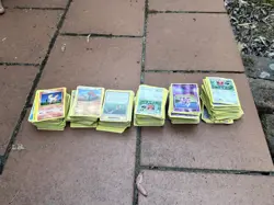 RANDOM ASSORTMENT OF POKEMON CARDS - Image 3