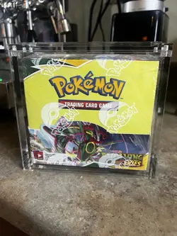 Pokemon TCG EVOLVING SKIES Booster Box Factory Sealed 36 Packs - Image 1