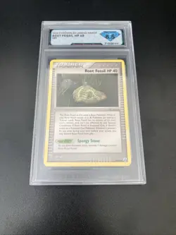 Trainer / Root Fossil HP 40 - 2006 Pokemon EX Legend Maker Set - #80 Graded 8.5 - Image 1