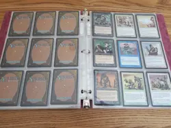 MAGIC THE GATHERING Three-Ring Binder of 108 FOIL Cards VERY NICE SEE PHOTOS - Image 1