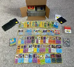 Massive 1000+Pokemon Card Lot Over 100 Foils, Rares, V's 2020s Sets 25 SWSH Many - Image 1