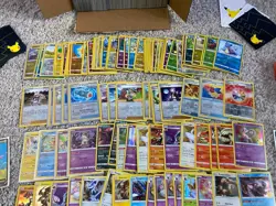 Massive 1000+Pokemon Card Lot Over 100 Foils, Rares, V's 2020s Sets 25 SWSH Many - Image 3