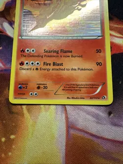 Pokemon Moltres Holo Rare B&W Legendary Treasures 22/113 NM - Image 4