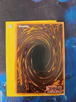 Yugioh TCG Dark Magician SYE-001 Unlimited Super Rare - VLP/NM - Image 2