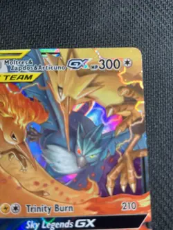 2019 Moltres & Zapdos & Articuno GX 44/68 Hidden Fates Holo Tag Team Pokemon NM - Image 2