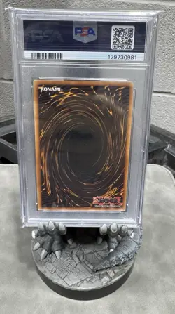 Blue-Eyes White Dragon (25th Anniversary Edition) LC01-EN004 Legendary... - Image 2