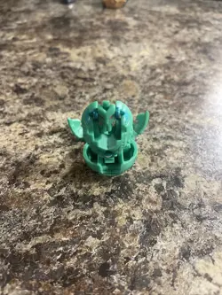 Bakugan Linehalt Green Ventus Gundalian Invaders DNA 650G & cards - Image 1