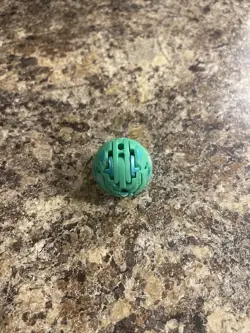 Bakugan Linehalt Green Ventus Gundalian Invaders DNA 650G & cards - Image 3