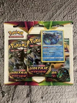 Pokemon TCG Sword And Shield Vivid Voltage Spanish 3 Pack Blister Vivido Voltaje - Image 1