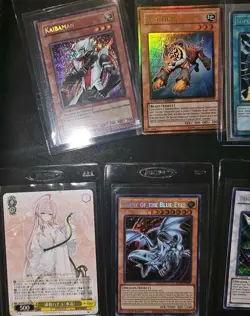 Huge Yugioh Card Collection Lot Vintage Modern Holo Rare NM-MNT - Image 4