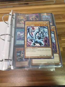 Huge Vintage Yu Gi Oh Trading Card Lot See Photos HOLOS BASE - Image 1