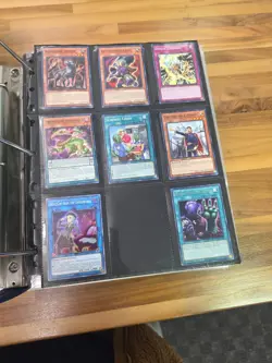 Huge Vintage Yu Gi Oh Trading Card Lot See Photos HOLOS BASE - Image 5