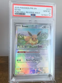 2025 POKEMON PRE EN-PRISMATIC EVOLUTIONS EEVEE 074 POKE BALL REVERSE HOLO PSA 10 - Image 3