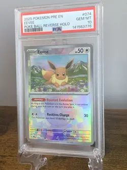 2025 POKEMON PRE EN-PRISMATIC EVOLUTIONS EEVEE 074 POKE BALL REVERSE HOLO PSA 10 - Image 4