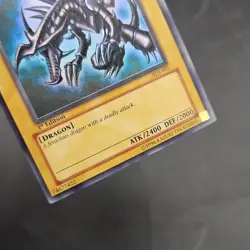 Yu-Gi-Oh! TCG Red-Eyes B. Dragon SDJ-001 Ultra Rare Unlimited Holo Vintage 1996 - Image 3