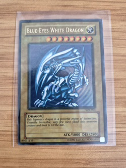Yu-Gi-Oh! Blue-Eyes White Dragon SDK-001 LP (crease) FAST SHIP - Image 1