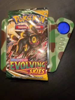 21.8g Heavy Evolving Skies Booster Pack Sword & Shield Pokemon New/Sealed Umbre - Image 1