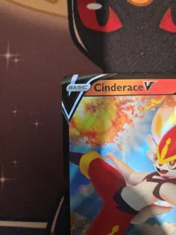 Pokemon TCG Shining Fates CINDERACE V Ultra Rare Single Card 018/072 - Image 2