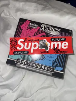 Pokemon Evolving Skies Elite Trainer Box ETB Brand New Sealed 820650808944 - Image 4