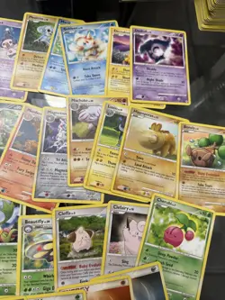 Pokemon Diamond & Pearl Base set lot - 50 cards - Image 4