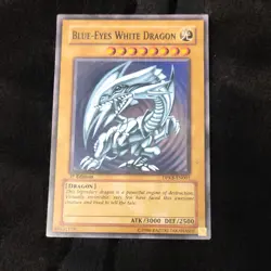 Yu-Gi-Oh! Blue-Eyes White Dragon - Kaiba - Super Rare 1st Edition DPKB-EN001 - Image 1