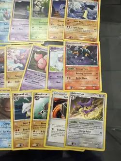 Pokemon Diamond and Pearl - Legends Awakened Lot - 31 cards - Image 4