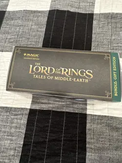 MTG Magic: The Gathering - Lord of the Rings: Tales of Middle-Earth Gift Bundle 195166205311 - Image 4