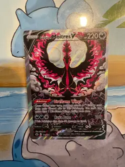 Pokemon TCG Galarian Moltres V Sword & Shield - Chilling Reign 177/198 mint cond - Image 2