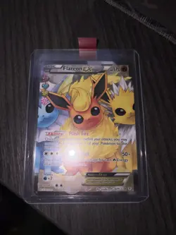 Pokemon TCG Flareon EX RC28/RC32 Generations Radiant Collection NM Ungraded - Image 2