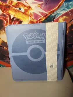 NEW DAMAGED Ultra PRO Elite Series Lucario 12 Pocket Zippered Pokemon Binder TCG - Image 5