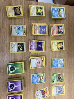 Pokemon TCG Massive Collection - 950 WOTC CARDS - Vintage - Read Description - Image 1