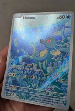 Pokemon TCG - Horsea 067/064 - Sv: Shrouded Fable Illustration Rare - NEAR MINT - Image 3
