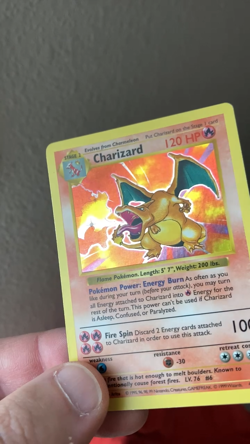 Pokemon TCG Charizard Base Set Shadowless 004/102 Holographic Card WOTC Ungraded - Image 2