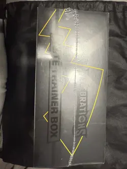 Pokemon TCG: 25th Anniversary Celebrations Elite Trainer Box (2021) 820650809439 - Image 2