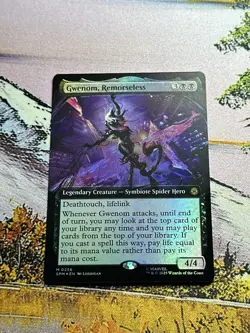 Gwenom, Remorseless - Foil Extended Art NM Eng MTG - Marvel's Spider-Man - Image 3