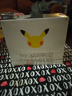 Pokemon TCG: 25th Anniversary Celebrations Elite Trainer Box (2021) Pokemon 820650809439 - Image 1