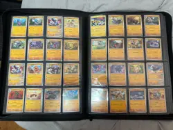 Pokemon Card Bulk Lot 900+ Cards w Zipper Binder + Bonus 64 Reverse Holo Cards - Image 1