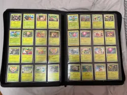 Pokemon Card Bulk Lot 900+ Cards w Zipper Binder + Bonus 64 Reverse Holo Cards - Image 2