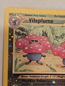 Pokemon TCG Southern Islands Vileplume #17/18 Reverse Holographic card Swirl - Image 5