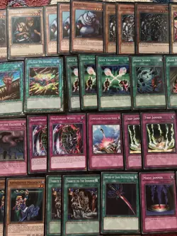 YuGiOh High Rarity Classic Yugi Kaiba Format Summoned Skull Control Deck & Side - Image 3