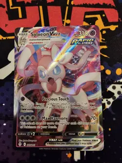 Sylveon VMAX 075/203SWSH07: Evolving Skies Holo Card Mint Condition - Image 1