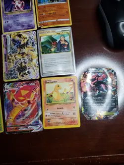25 Card Pokemon Lot All Are Heavily Played And Damaged Great For Playing - Image 5