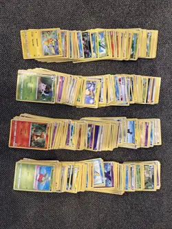 Pokemon - 250 Card Random Lot - No Doubles (2020, 2021, 2022) - Image 1
