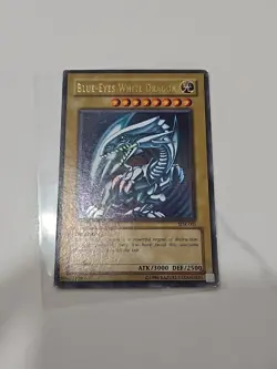 Yugioh Blue-Eyes White Dragon SDK-001 Ultra Rare HP Unlimited - Image 1