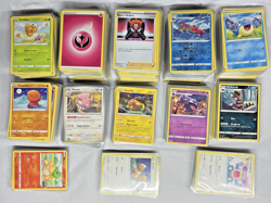 900+ Pokemon Cards Bulk Lot Holos Reverse Holos Common Trainers Energy - Image 1