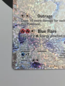 Pokemon TCG Reshiram Full Art Holo Card 113/114 Celebrations Classic Collection - Image 4