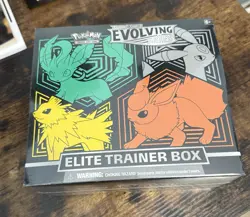 Pokemon TCG SWSH Evolving Skies Elite Trainer Box ETB Sealed - Image 1