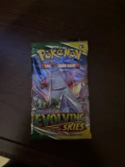 Nintendo Pokemon TCG Sword & Shield Evolving Skies Booster Pack - Image 1