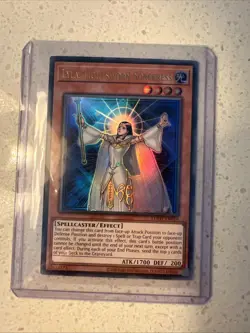 Lyla, Lightsworn Sorceress - LODT-EN019 - Unlimited - Ultra Rare - NM - Image 1