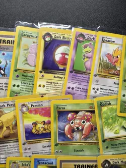 Lot Of 23 VTG 1st Ed. Pokemon Cards Rocket Fossil Jungle Neo Discovery Gym Hero - Image 3